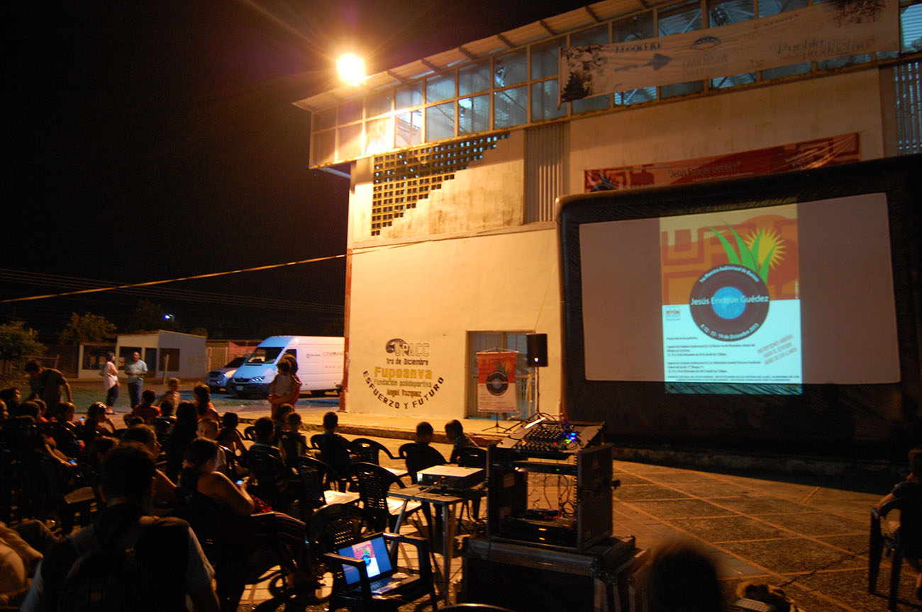 Cine Comunitario en Venezuela. Proyección en comunidades. © CNAC.